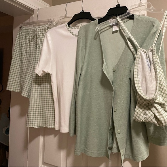 5 piece matching set! Pre-owned and cared for!  FASHION FORMULAS! - Picture 16 of 16